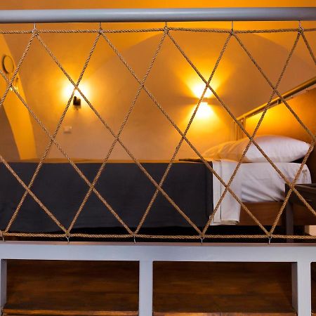 Al Vicolo Stretto Bed & Breakfast Santa Maria a Vico Ngoại thất bức ảnh